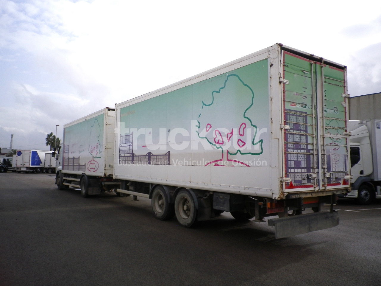 RENAULT PREMIUM 370 DXI REMOLCADOR - Lastbil med skåp: bild 5 RENAULT PREMIUM 370 DXI REMOLCADOR - Lastbil med skåp: bild 5