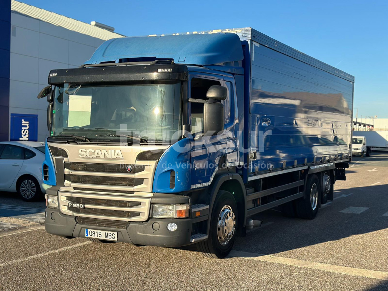 SCANIA P 280 ejes 6x2*4 - Lastbil med skåp: bild 1 SCANIA P 280 ejes 6x2*4 - Lastbil med skåp: bild 1