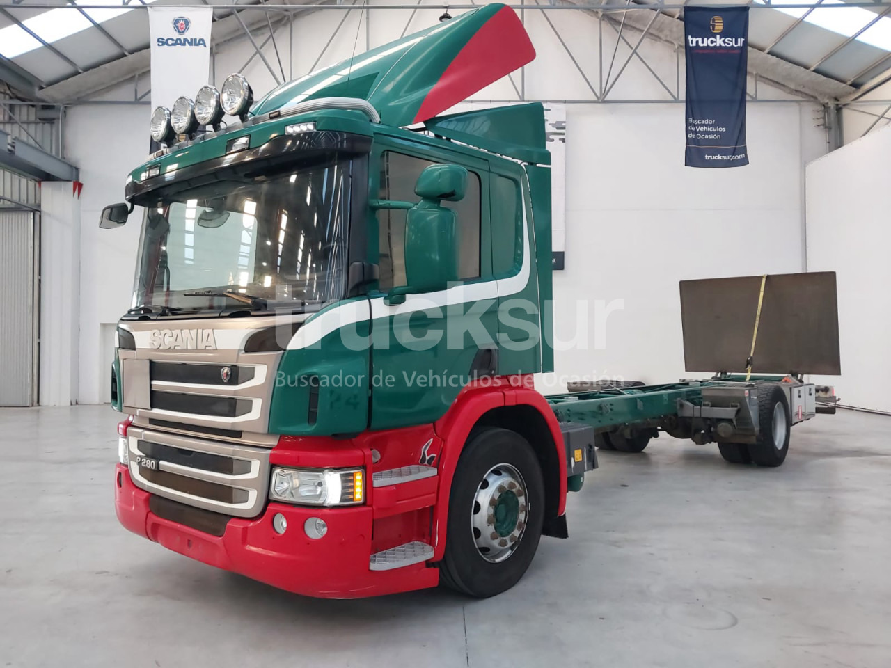 SCANIA P280.18 - Chassi lastbil: bild 1 SCANIA P280.18 - Chassi lastbil: bild 1