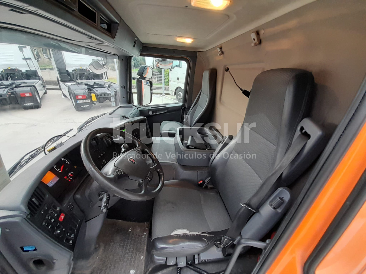 SCANIA P280 - Lastbil med skåp: bild 4 SCANIA P280 - Lastbil med skåp: bild 4