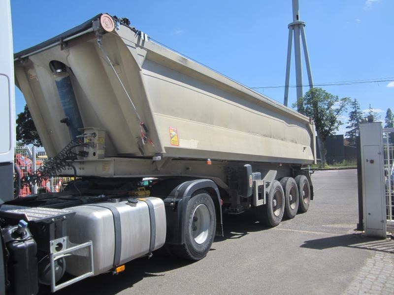 Benalu - Tippbil semitrailer: bild 1 Benalu - Tippbil semitrailer: bild 1