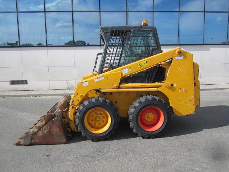 Bobcat S130 - Kompaktlastare/ Slirstyrda lastare: bild 1 Bobcat S130 - Kompaktlastare/ Slirstyrda lastare: bild 1