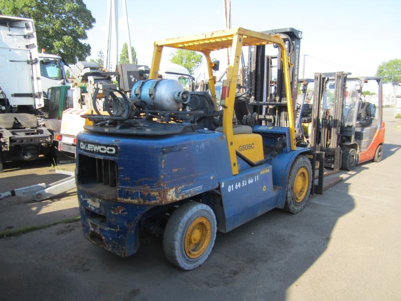 Daewoo G50SC-5 - Gasoltruck: bild 2 Daewoo G50SC-5 - Gasoltruck: bild 2