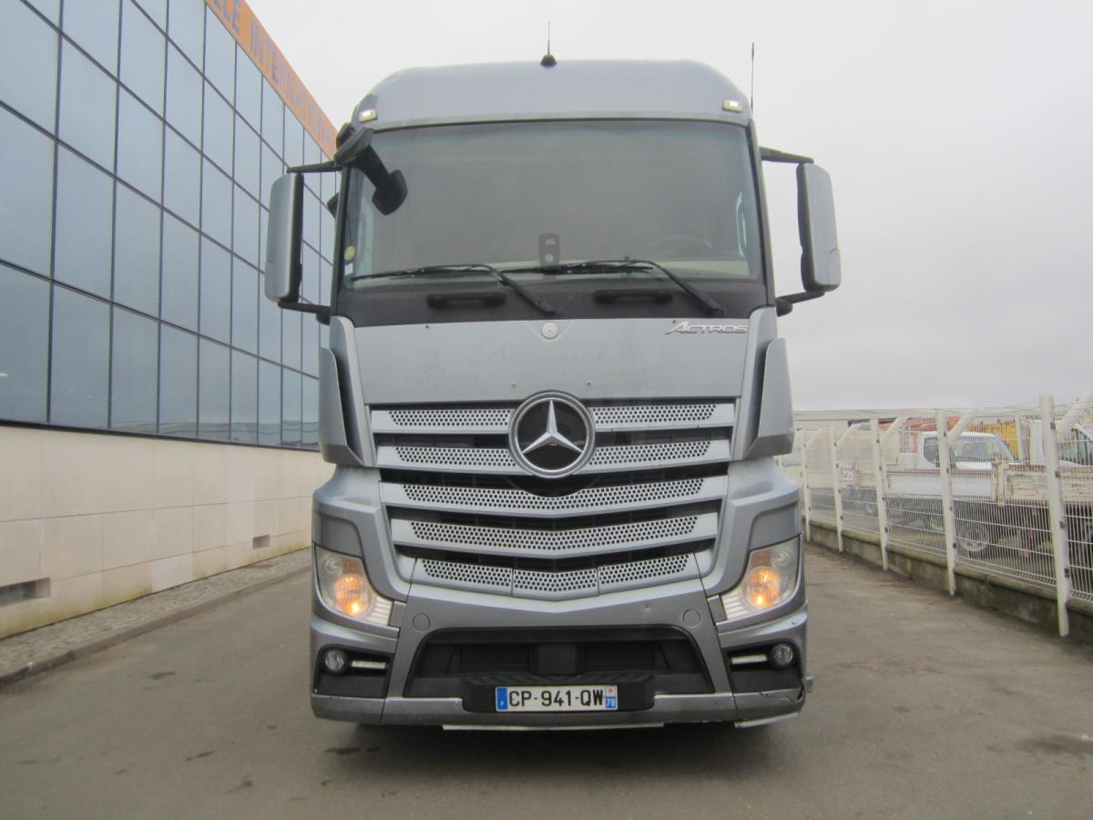 Mercedes Actros 1845 - Dragbil: bild 2 Mercedes Actros 1845 - Dragbil: bild 2