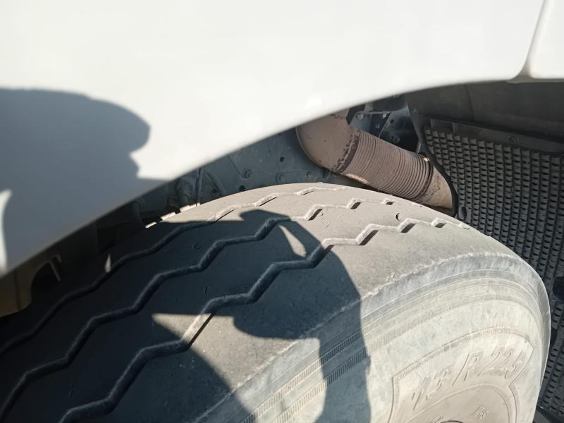 Dragbil Mercedes Actros 3350: bild 7