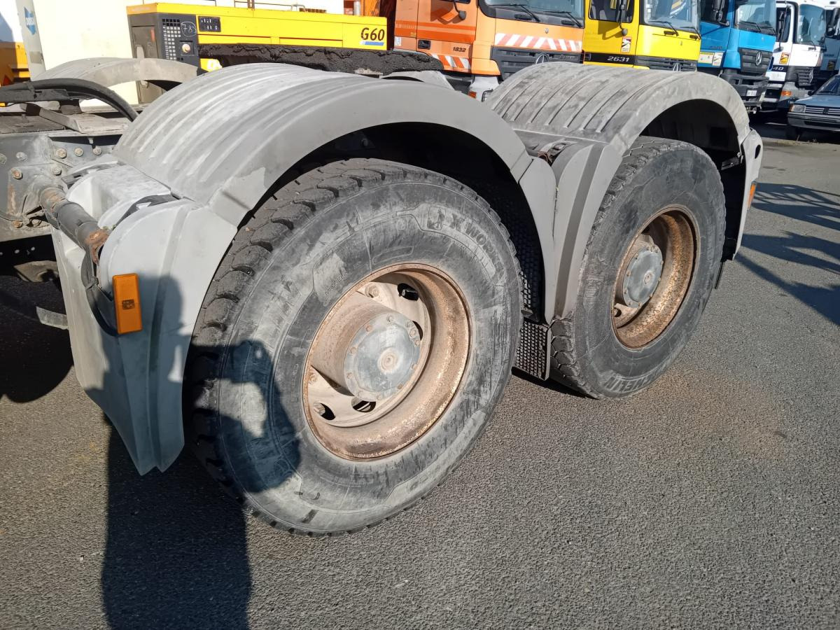 Dragbil Mercedes Actros 3350: bild 10