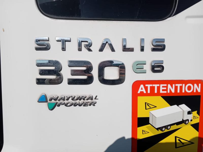 Iveco 330.36 - Lastväxlare lastbil: bild 3 Iveco 330.36 - Lastväxlare lastbil: bild 3