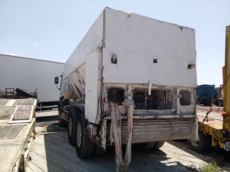 Renault Kerax - Lastbil: bild 2 Renault Kerax - Lastbil: bild 2