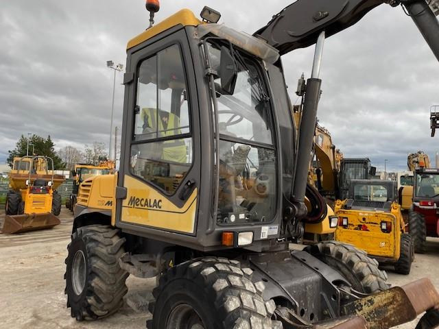 Mecalac 12 MTX - Grävmaskin på däck: bild 2 Mecalac 12 MTX - Grävmaskin på däck: bild 2