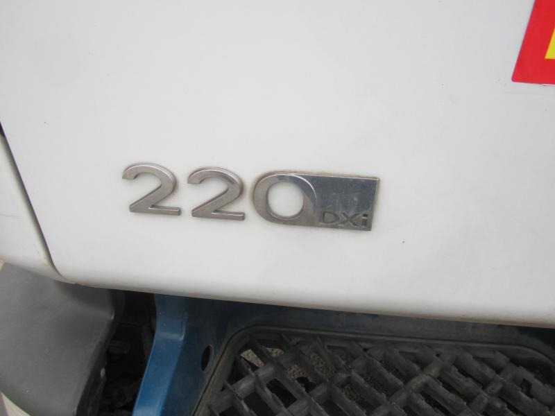 Renault Midlum 220 DXI - Lastbil med skåp: bild 2 Renault Midlum 220 DXI - Lastbil med skåp: bild 2