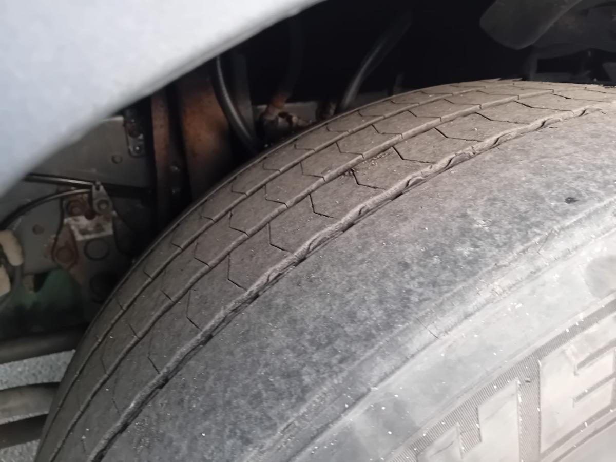 Volvo FH - Flakbil: bild 4 Volvo FH - Flakbil: bild 4