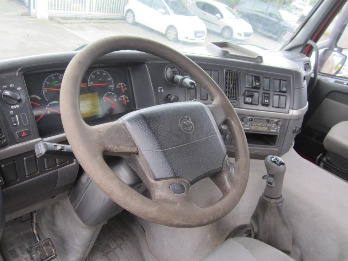 Volvo FM12 380 - Lastväxlare lastbil: bild 3 Volvo FM12 380 - Lastväxlare lastbil: bild 3