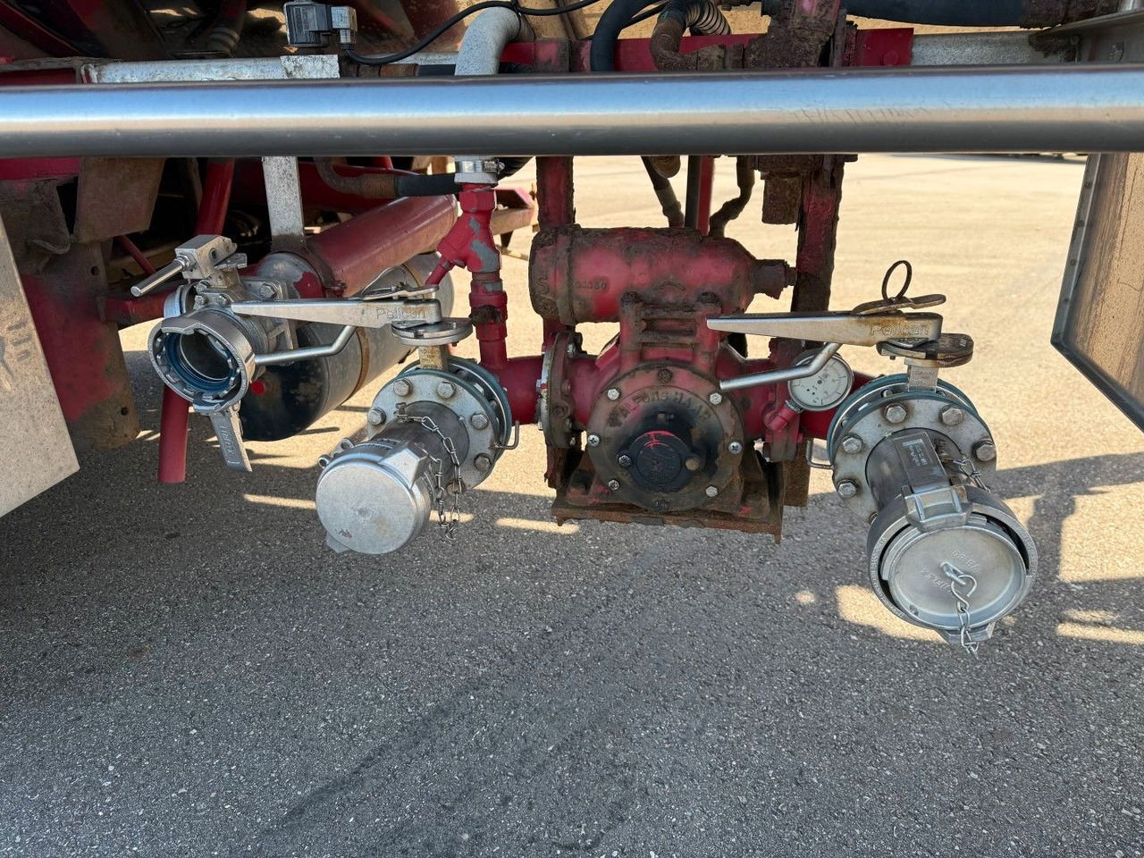 Burg 3 axle 3 compartments 32.200 L ADR - Tanktrailer: bild 5 Burg 3 axle 3 compartments 32.200 L ADR - Tanktrailer: bild 5