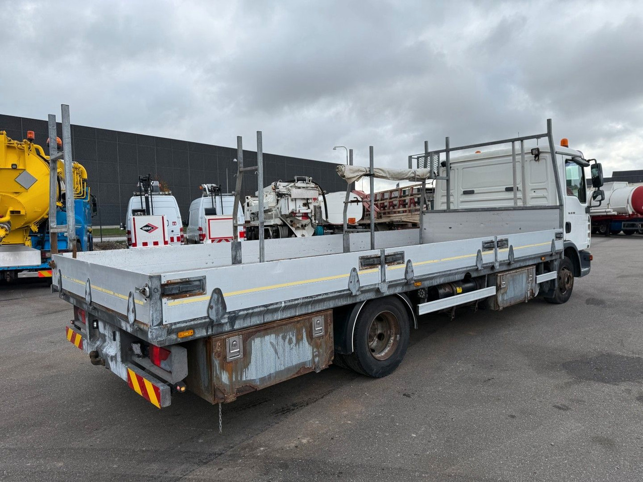 MAN TGL 10.180 4x2 Flatbed 6,80 m. Euro 3 - Flakbil: bild 3 MAN TGL 10.180 4x2 Flatbed 6,80 m. Euro 3 - Flakbil: bild 3