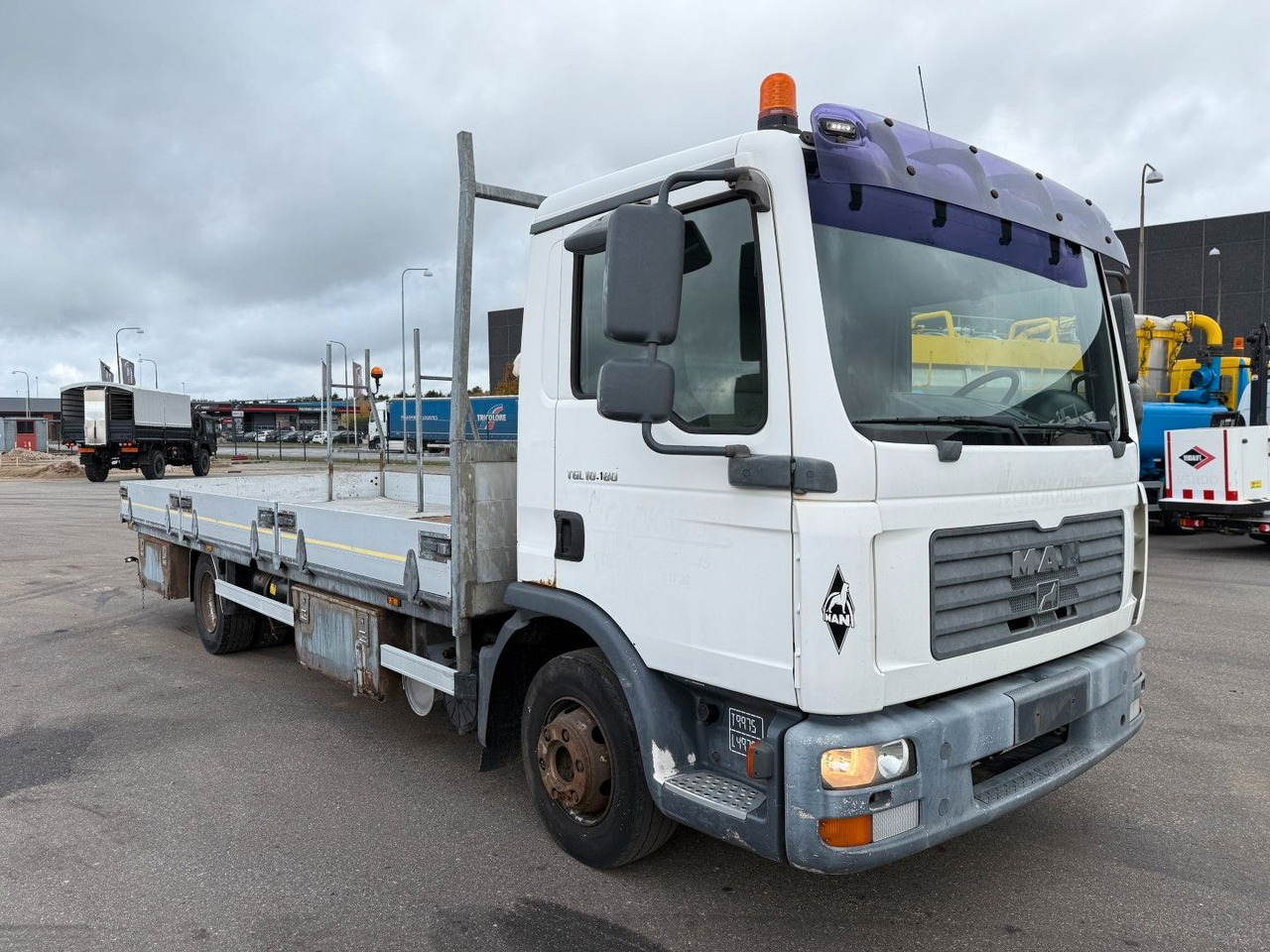 MAN TGL 10.180 4x2 Flatbed 6,80 m. Euro 3 - Flakbil: bild 2 MAN TGL 10.180 4x2 Flatbed 6,80 m. Euro 3 - Flakbil: bild 2