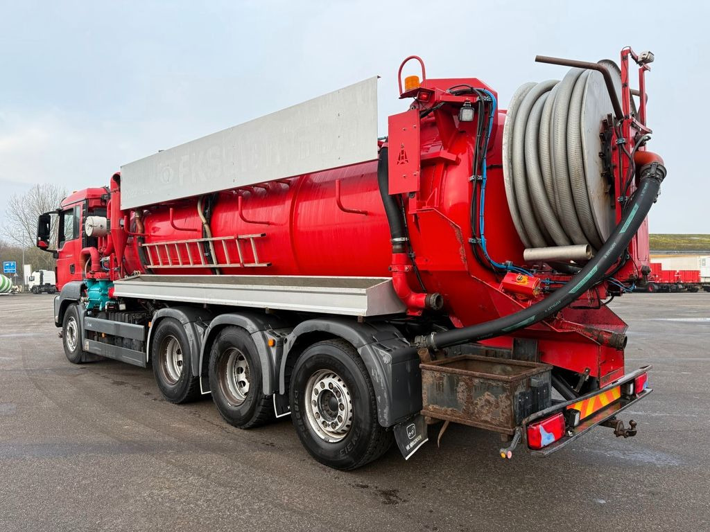 MAN TGS 35.480 8x4*4 Larsen 16.000 l. Euro 6 Kombi MAN TGS 35.480 8x4*4 JHL Hvidtved 16.000 l. Kombi - Sugbil: bild 4 MAN TGS 35.480 8x4*4 Larsen 16.000 l. Euro 6 Kombi MAN TGS 35.480 8x4*4 JHL Hvidtved 16.000 l. Kombi - Sugbil: bild 4