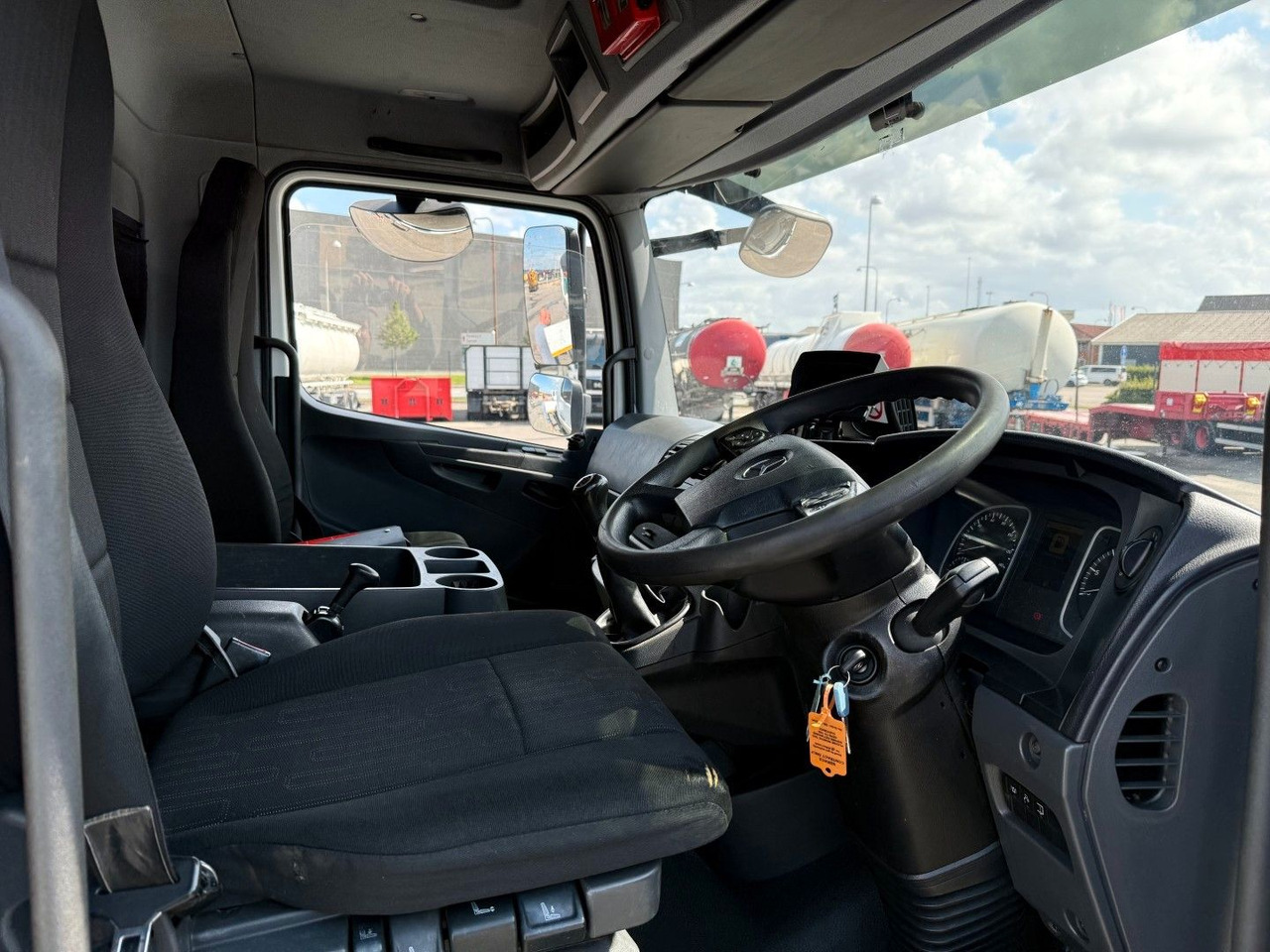 Mercedes-Benz Atego 1323 RHD Euro 6 Hvidtved Larsen Cityflex - Sugbil: bild 5 Mercedes-Benz Atego 1323 RHD Euro 6 Hvidtved Larsen Cityflex - Sugbil: bild 5