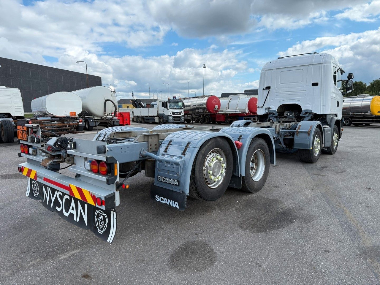 Scania G450 8x2*6 ADR Chassis / Fahrgestell / Euro 6 - Chassi lastbil: bild 3 Scania G450 8x2*6 ADR Chassis / Fahrgestell / Euro 6 - Chassi lastbil: bild 3