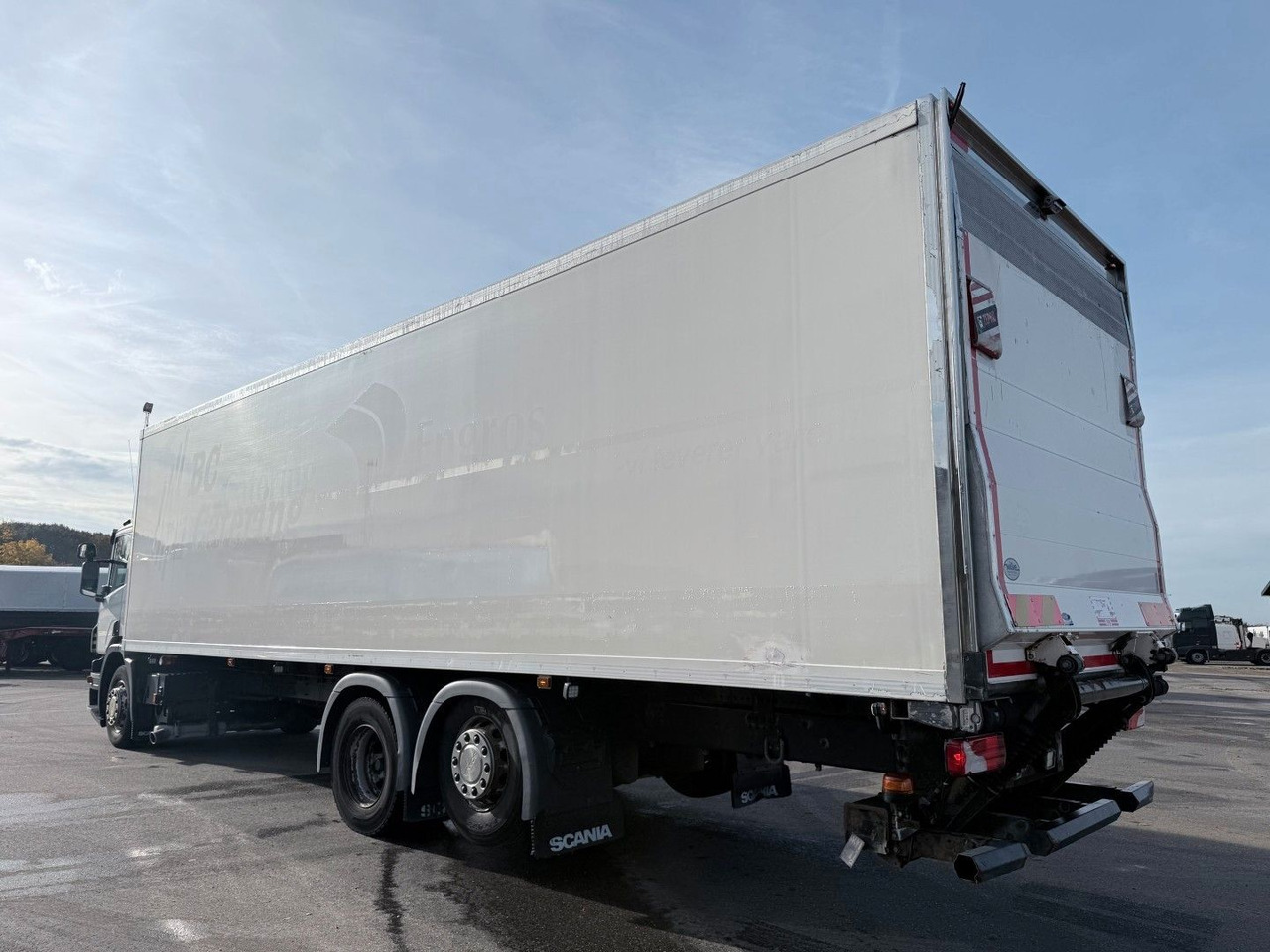 Scania P320 6x2*4 Carrier Supra 1250 Mt 9.80 m Kühl - Kylbil lastbil: bild 4 Scania P320 6x2*4 Carrier Supra 1250 Mt 9.80 m Kühl - Kylbil lastbil: bild 4