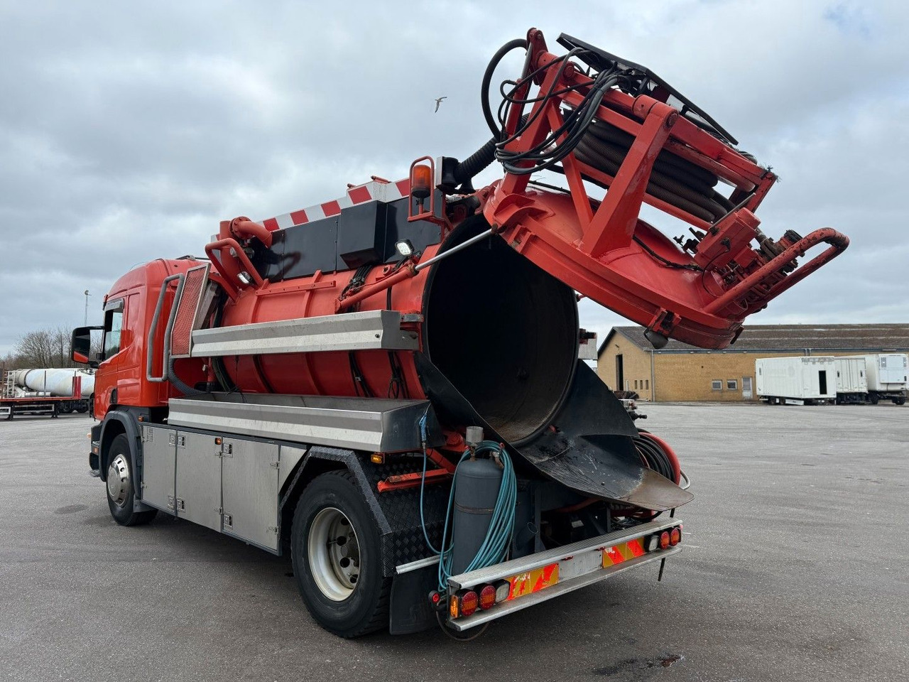 Scania P94/260 4x2 NZ SLS590 Kombi 8.400 l. - Sugbil: bild 5 Scania P94/260 4x2 NZ SLS590 Kombi 8.400 l. - Sugbil: bild 5