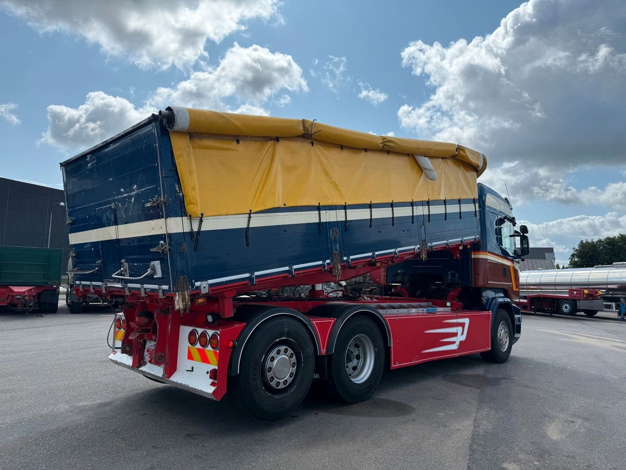 Scania R520 6x2 Highline Getreidekipper Euro 6 - Tippbil lastbil: bild 3 Scania R520 6x2 Highline Getreidekipper Euro 6 - Tippbil lastbil: bild 3