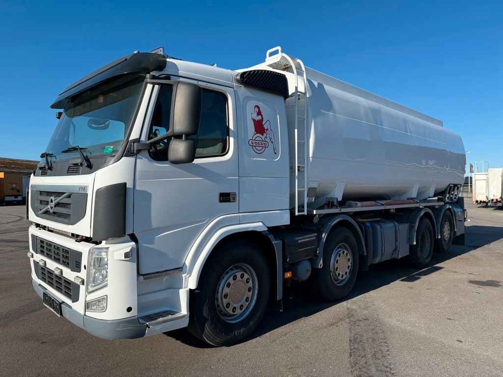 Volvo FM460 8x2*6 24.000 l. ADR Tank - Tankbil: bild 1 Volvo FM460 8x2*6 24.000 l. ADR Tank - Tankbil: bild 1