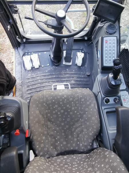 Liebherr A918 Compact - Grävmaskin på däck: bild 4 Liebherr A918 Compact - Grävmaskin på däck: bild 4