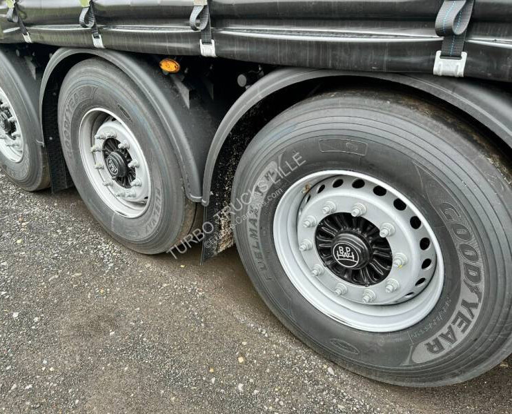 Kögel 3 essieux - Kapelltrailer: bild 2 Kögel 3 essieux - Kapelltrailer: bild 2