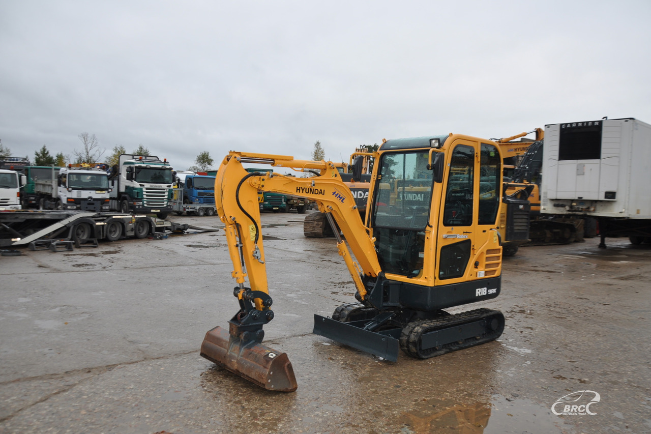 Hyundai R18-9AK - Minigrävmaskin: bild 1 Hyundai R18-9AK - Minigrävmaskin: bild 1