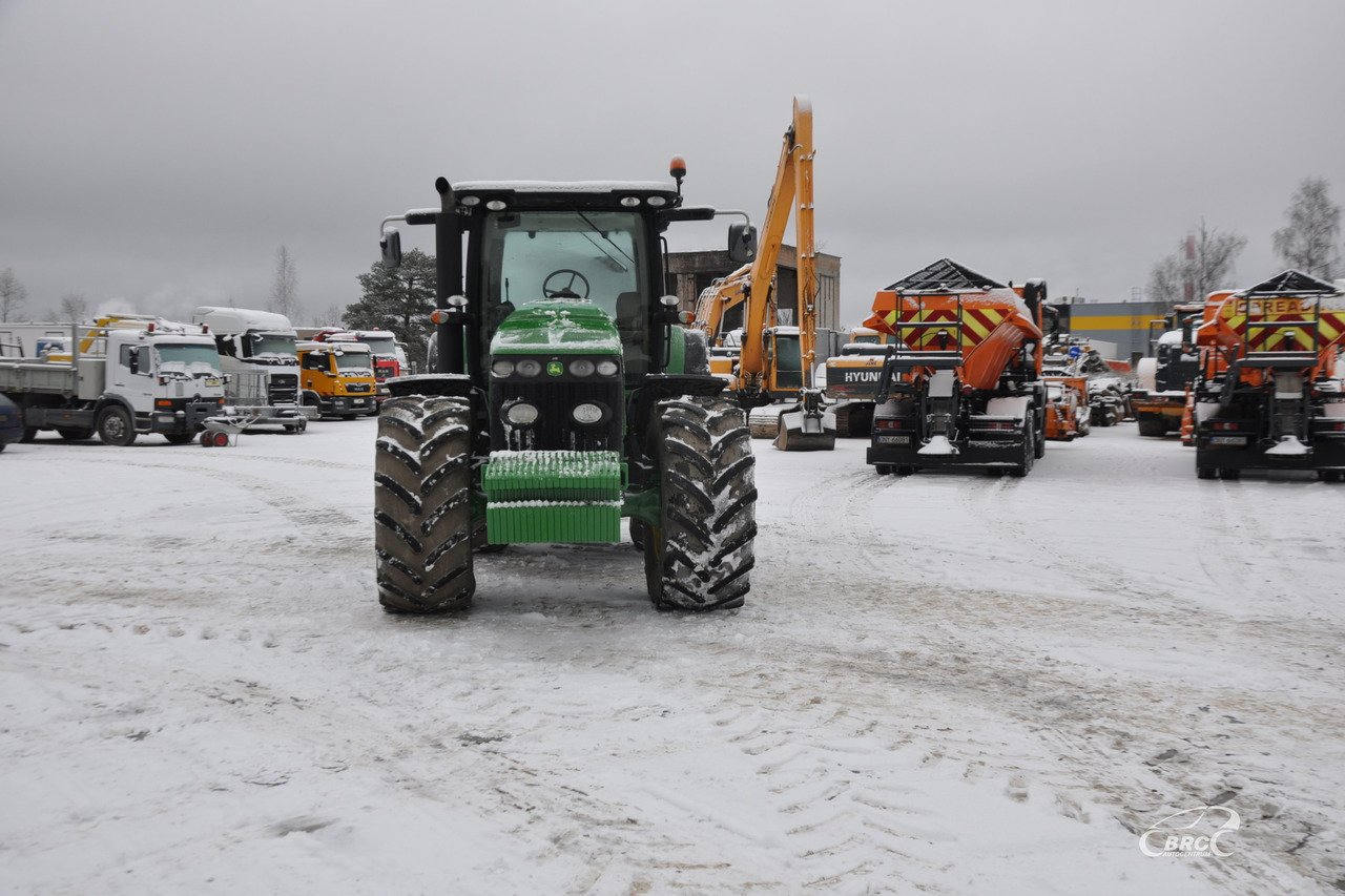 John Deere 8245R - Traktor: bild 3 John Deere 8245R - Traktor: bild 3