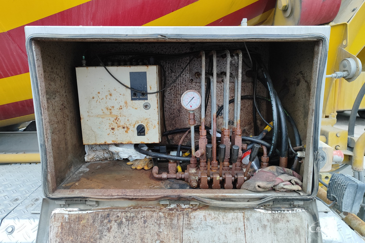 Scania R 480 - Betongbil: bild 5 Scania R 480 - Betongbil: bild 5