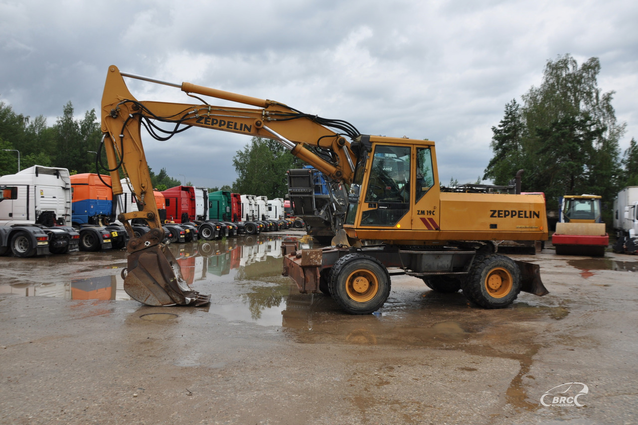 Zeppelin ZM19 - Grävmaskin på däck: bild 3 Zeppelin ZM19 - Grävmaskin på däck: bild 3