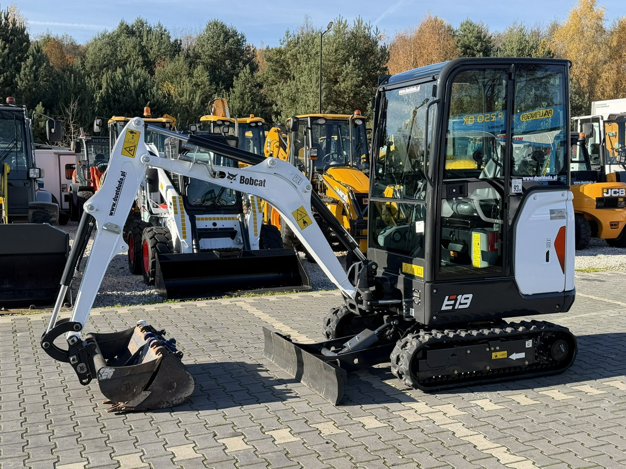 Bobcat E19 Komplet Łyżek Mało Używana Przepracowane tylko 90mth - Minigrävmaskin: bild 3 Bobcat E19 Komplet Łyżek Mało Używana Przepracowane tylko 90mth - Minigrävmaskin: bild 3