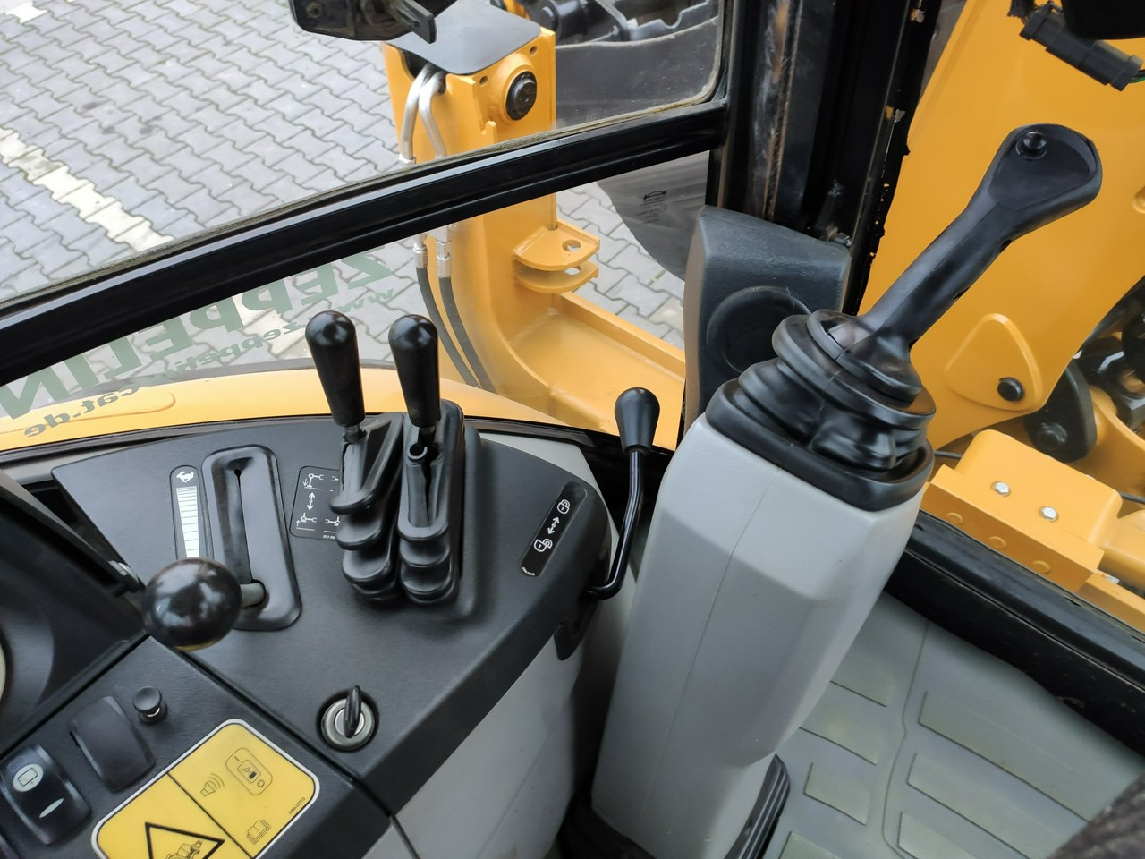 Caterpillar 444E Premier Sterowanie na Joystickach FULL OPCJA - Grävlastare: bild 5 Caterpillar 444E Premier Sterowanie na Joystickach FULL OPCJA - Grävlastare: bild 5