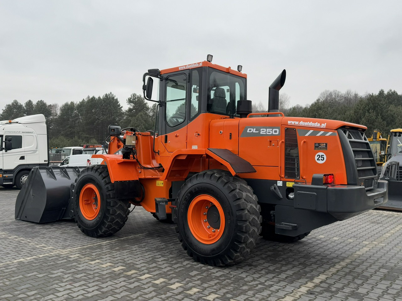 Hjullastare Doosan DL250 14,5Ton Łyżka Wysokiego Wysypu !!!: bild 11 Hjullastare Doosan DL250 14,5Ton Łyżka Wysokiego Wysypu !!!: bild 11