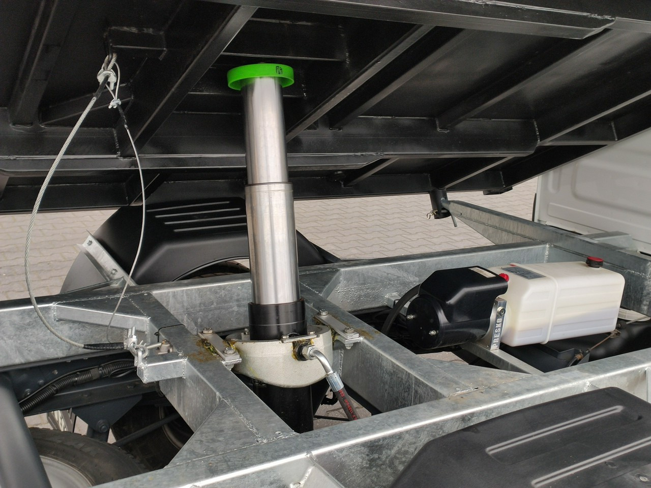 Transportbil med tippflak Iveco Daily 35C14: bild 19