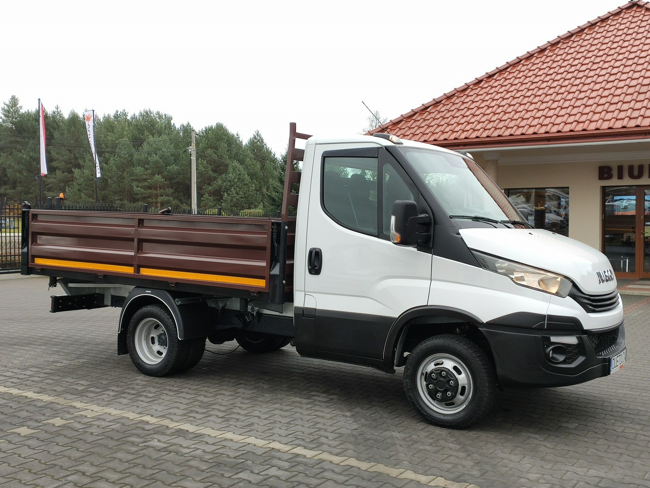 Transportbil med tippflak Iveco Daily 35C14: bild 9