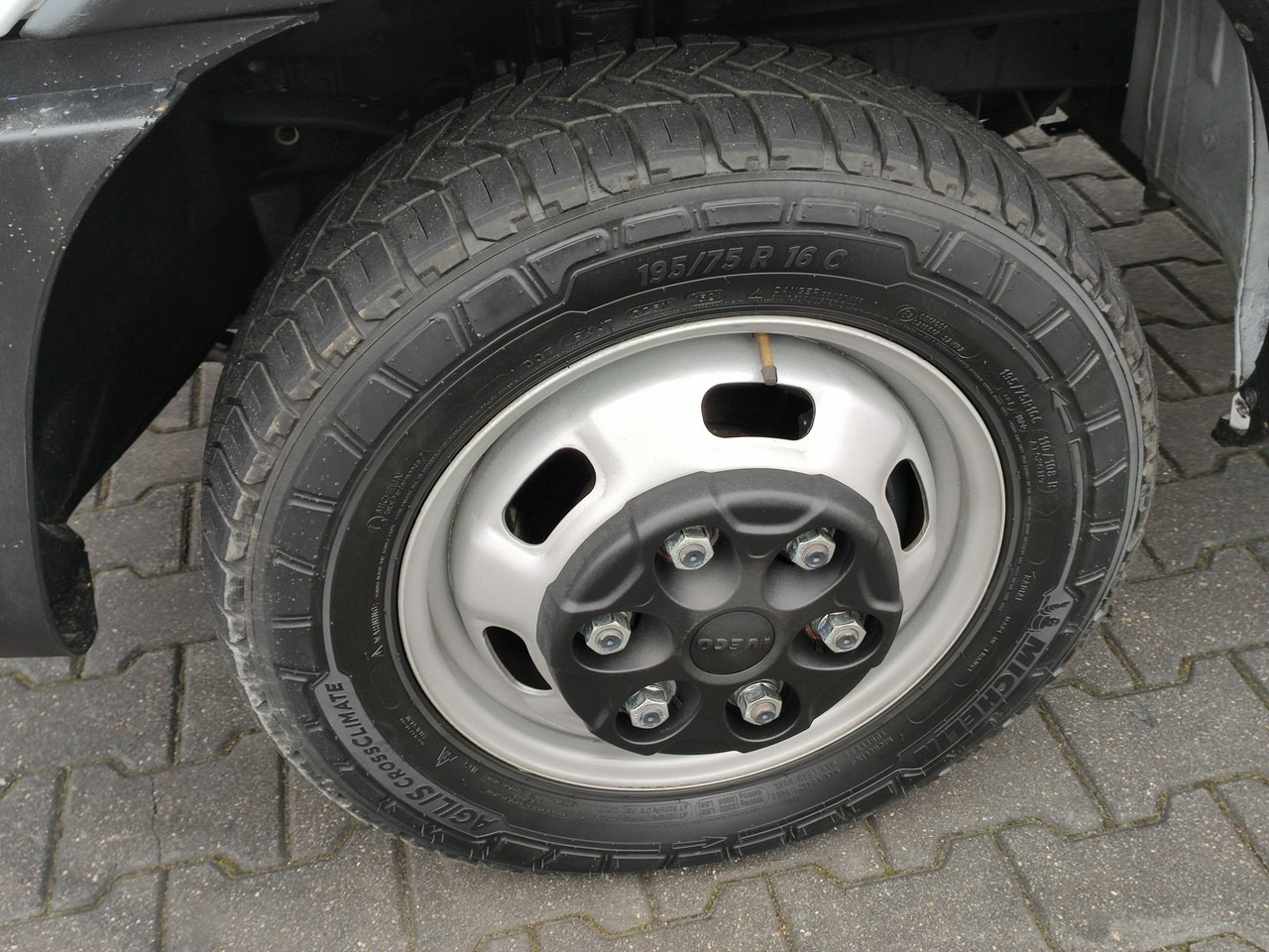 Transportbil med tippflak Iveco Daily 35C14: bild 13