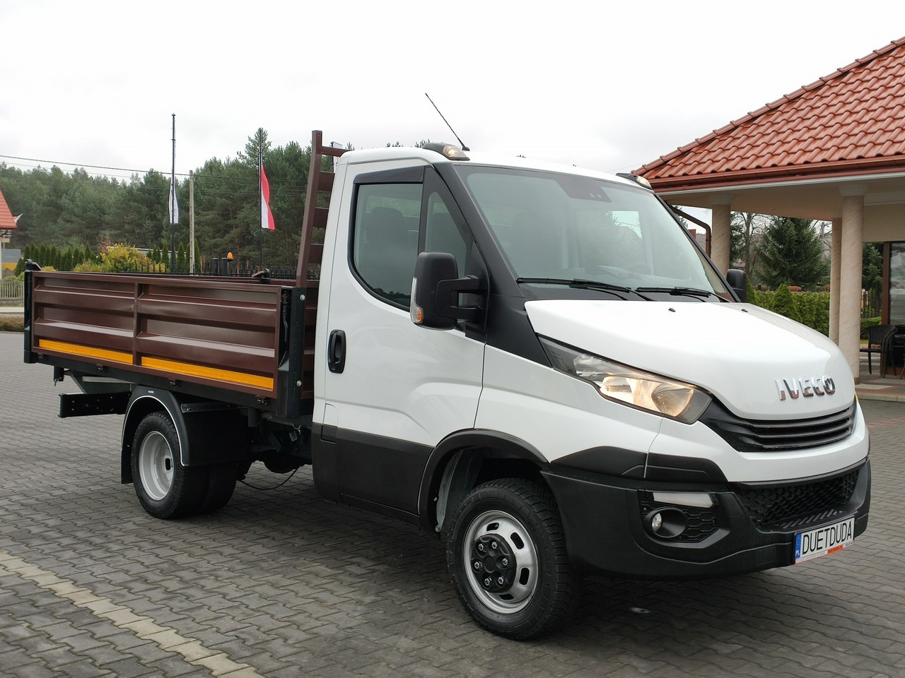 Transportbil med tippflak Iveco Daily 35C14: bild 8