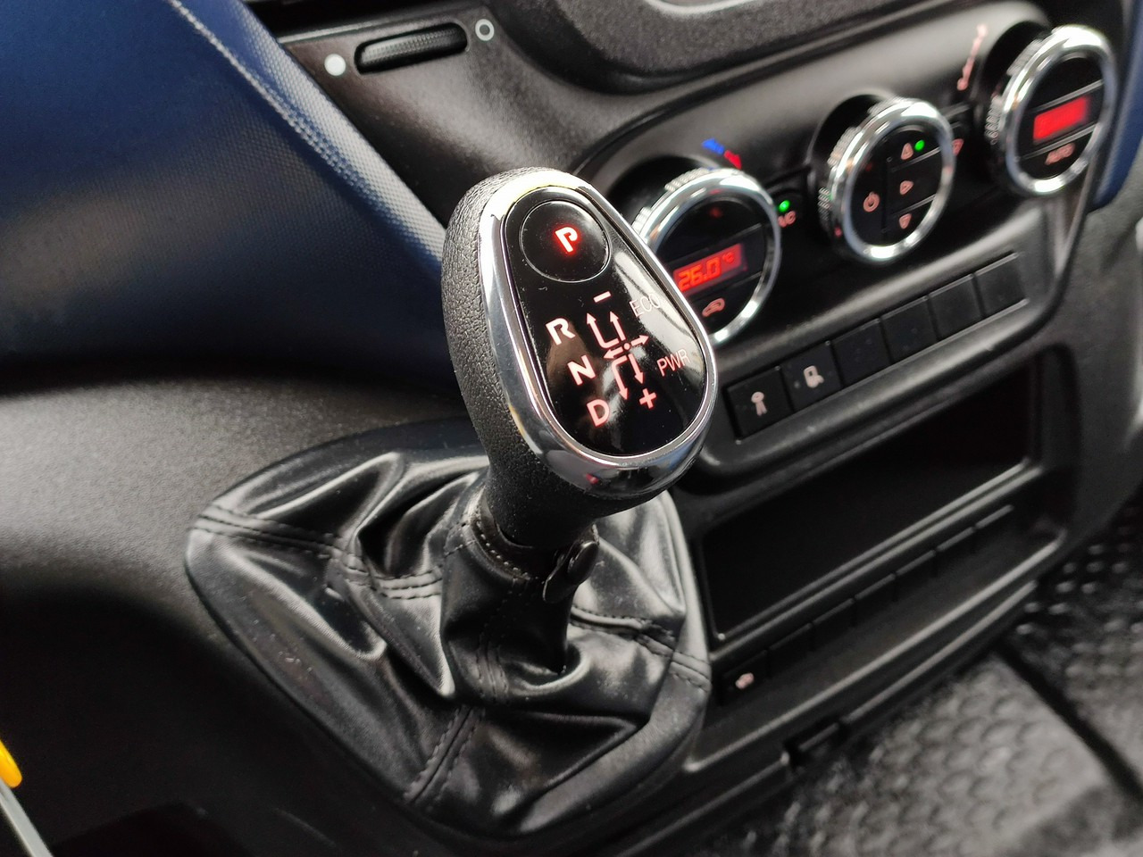 Transportbil med tippflak Iveco Daily 35C14: bild 35