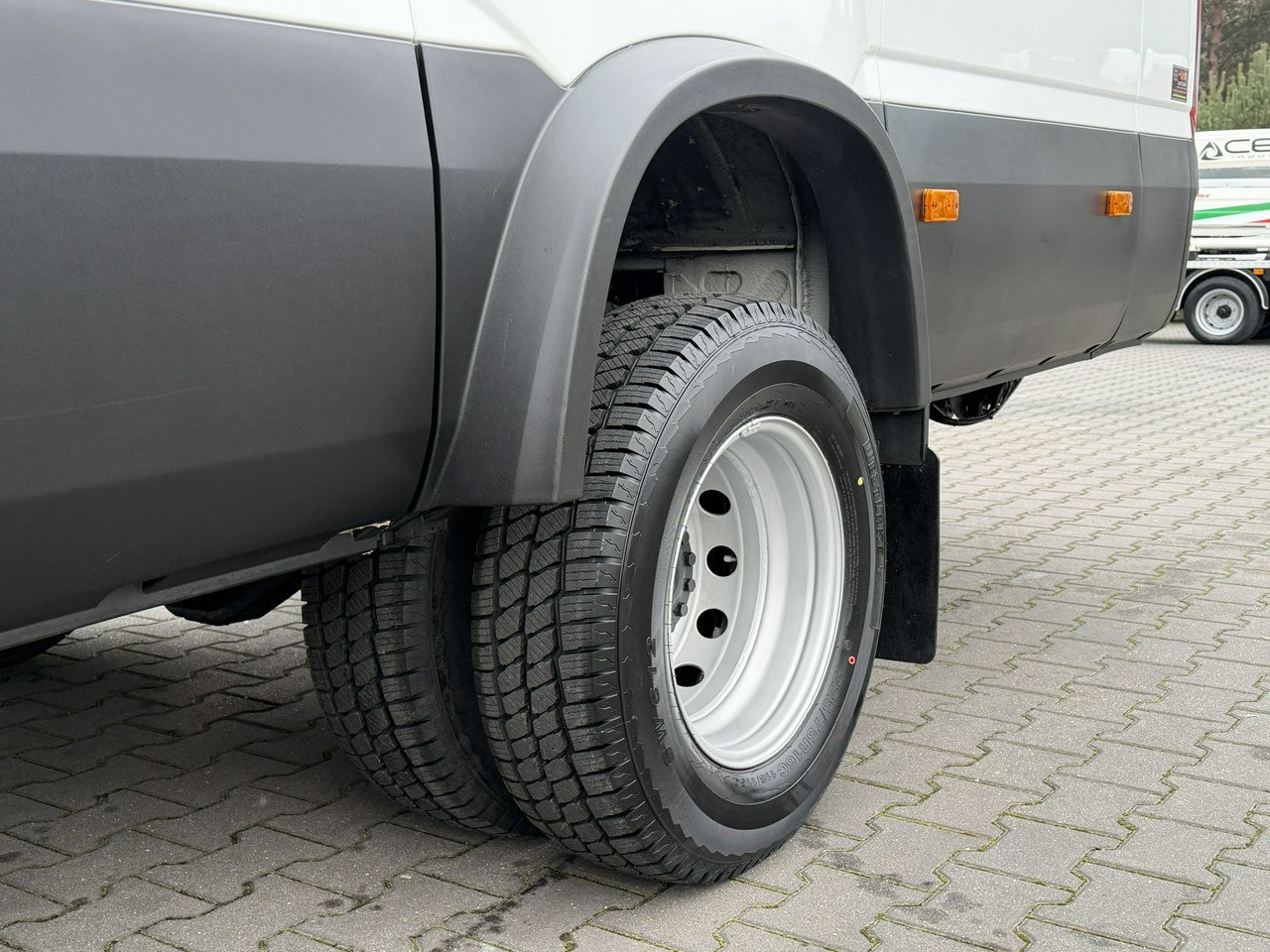 Iveco Daily 70C18 V H - Skåpbil: bild 3 Iveco Daily 70C18 V H - Skåpbil: bild 3