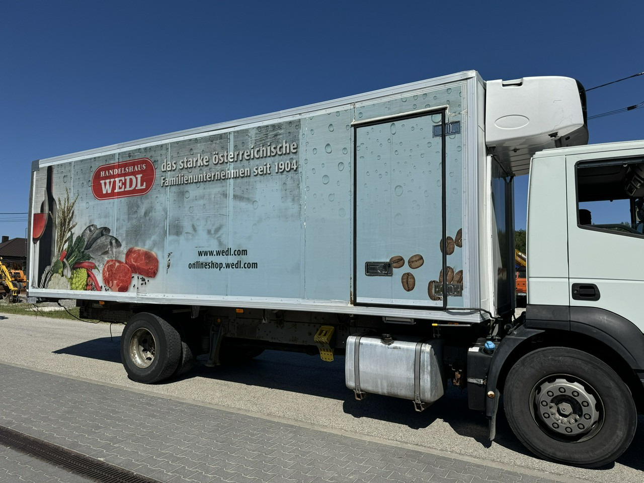 Iveco Zabudowa Chłodnia Agregat Carrier Supra 950Mt + Winda - Växelflak - kylbil: bild 2 Iveco Zabudowa Chłodnia Agregat Carrier Supra 950Mt + Winda - Växelflak - kylbil: bild 2