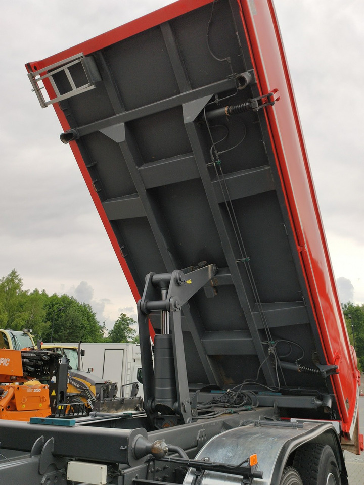 Tippbil lastbil, Kranbil Volvo FMX 410 6x4 13L HDS Radiowy Hydroburta: bild 16