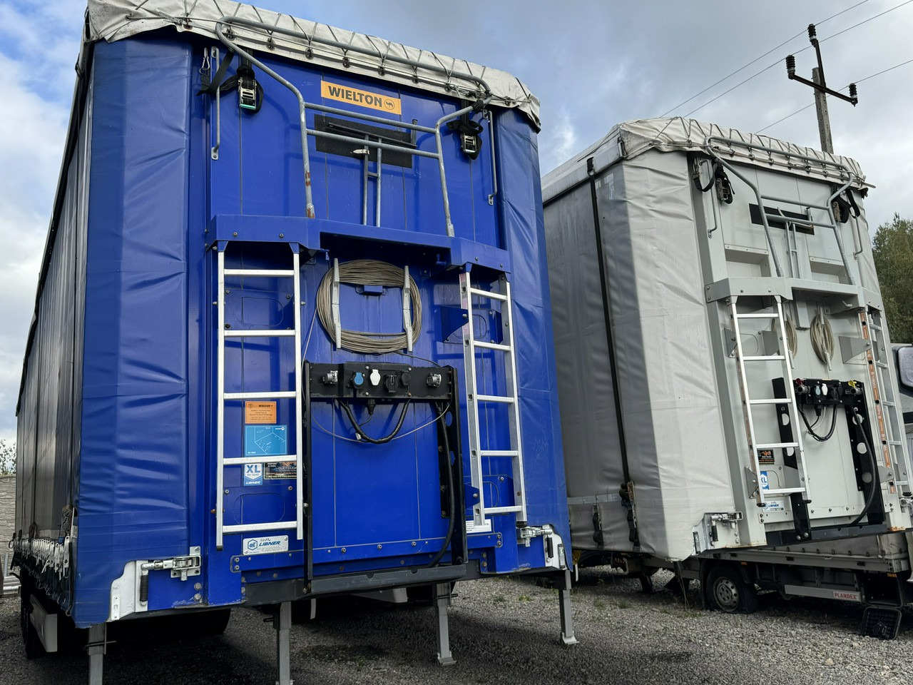 Wielton Standard na osiach SAF LIBNER DO PALET, ZRĄBKI, TROCIN - Kapelltrailer: bild 2 Wielton Standard na osiach SAF LIBNER DO PALET, ZRĄBKI, TROCIN - Kapelltrailer: bild 2