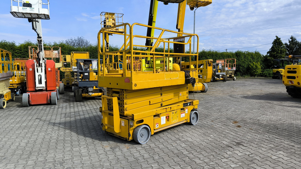 HULOTTE Compact 12 - Saxlift: bild 1 HULOTTE Compact 12 - Saxlift: bild 1