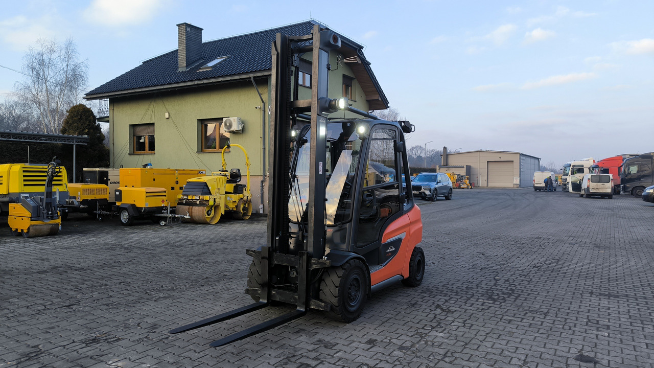 LINDE H 30 T – 01 - Gasoltruck: bild 1 LINDE H 30 T – 01 - Gasoltruck: bild 1