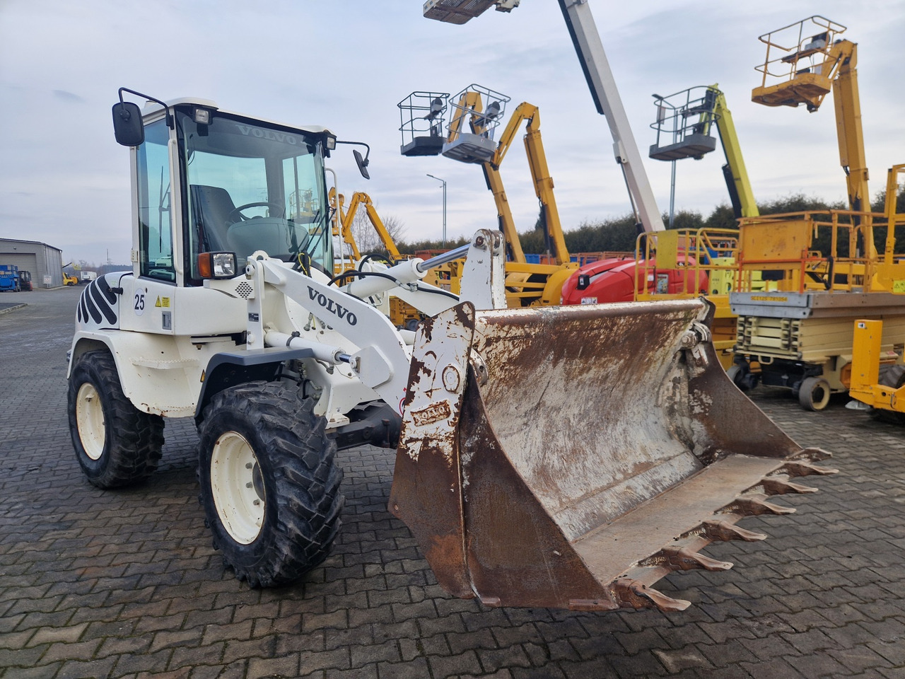 VOLVO L 30 B – Z/X - Hjullastare: bild 5 VOLVO L 30 B – Z/X - Hjullastare: bild 5