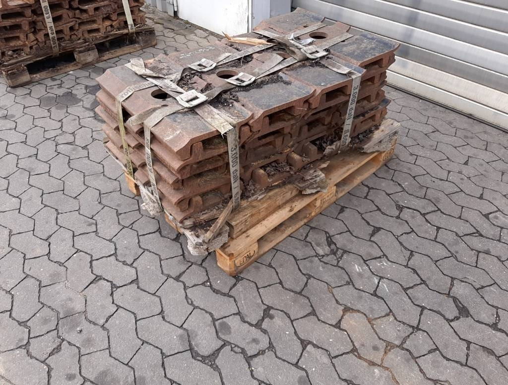 Hitachi Bodenplatten 650mm, Zweisteg - Larvband för Byggmaskiner: bild 1 Hitachi Bodenplatten 650mm, Zweisteg - Larvband för Byggmaskiner: bild 1