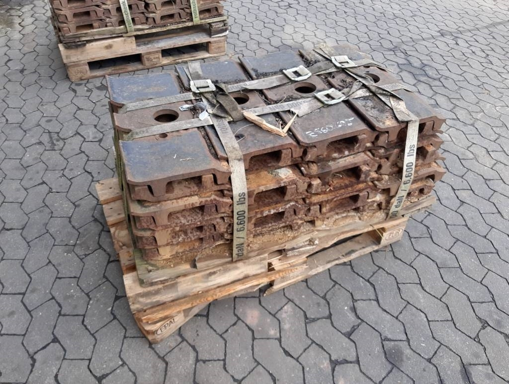 Hitachi Bodenplatten 650mm, Zweisteg - Larvband för Byggmaskiner: bild 5 Hitachi Bodenplatten 650mm, Zweisteg - Larvband för Byggmaskiner: bild 5