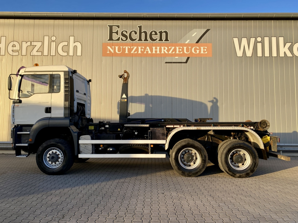 MAN TGA 33.390 6x6 BB - Lastväxlare lastbil: bild 3 MAN TGA 33.390 6x6 BB - Lastväxlare lastbil: bild 3